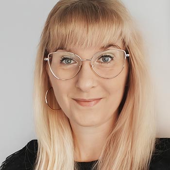Mandy Yersin, Buchhaltung