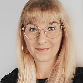 Mandy Yersin, Buchhaltung
